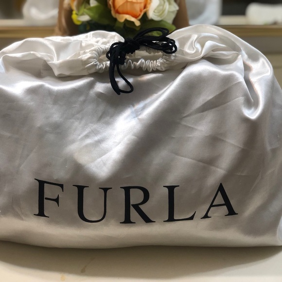 FURLA Shopper Handbag,Gorgeous Cherry Red, Dust bag, PRICE REDUCED! - Picture 10 of 10